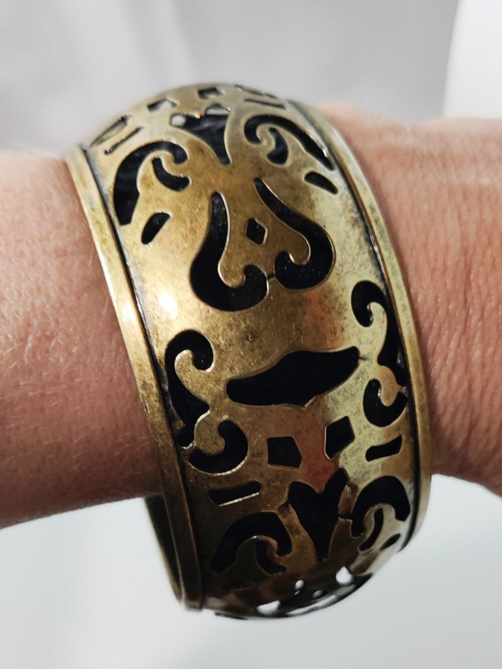 Vintage Bangle Brass Shadowbox Cutout